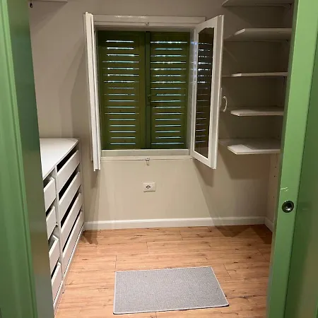 Pinea Mare 빌라 골렘