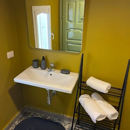 Pinea Mare * Golem (Tirana)